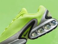 Take a closer look at the side panels of the shoe (Image via JD Sports UK)